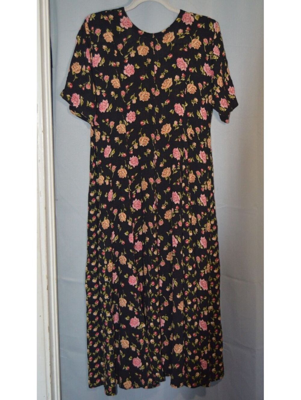 Lola P. Petite Black Floral Rayon Midi Dress Size Petite, Large
